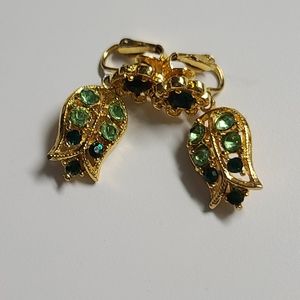 Vintage Goldtone earring